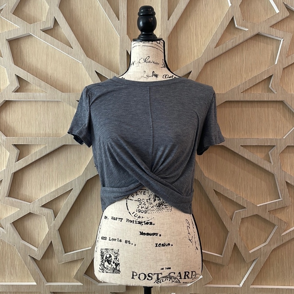 Lululemon workout tee